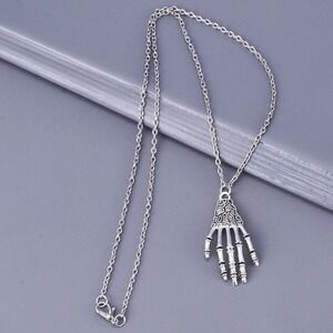 Skeleton Hand Necklace Gothic Punk Halloween‎ Bones Silver Tone 18in Chain New